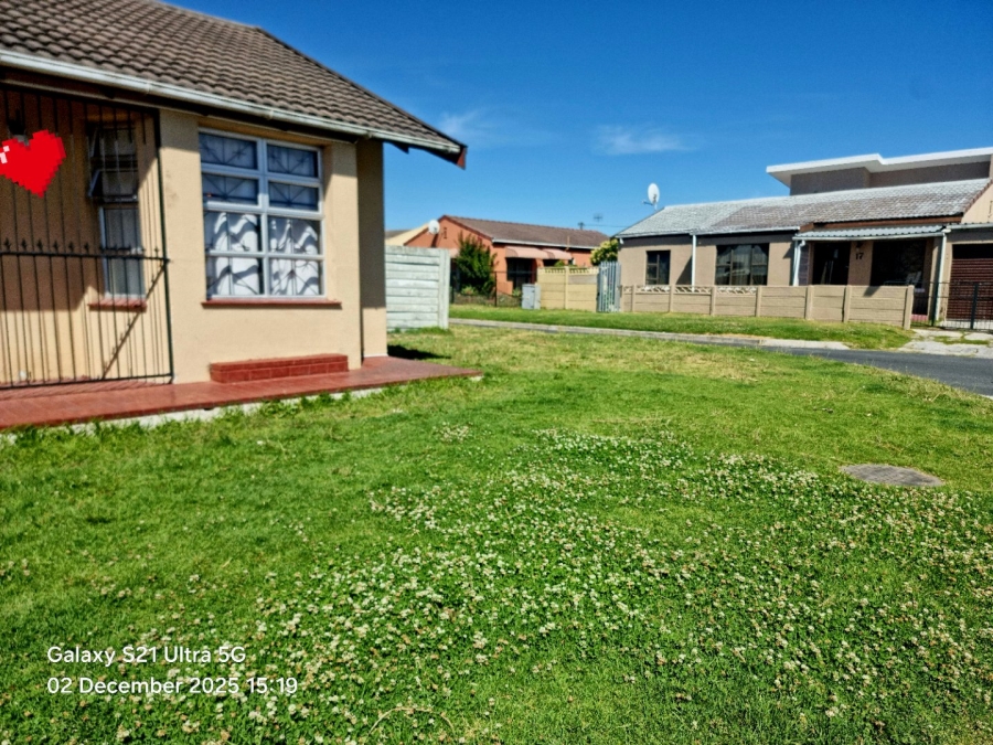 3 Bedroom Property for Sale in Clairewood Western Cape